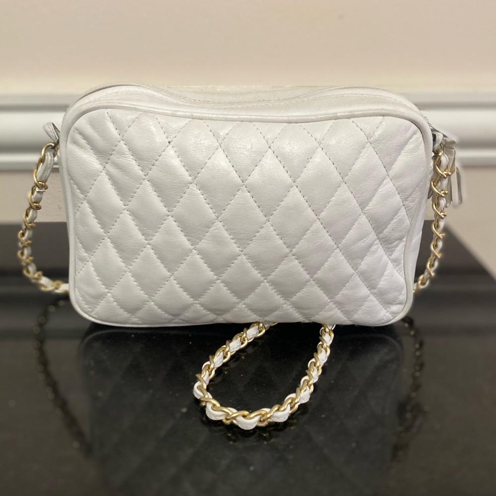 Elegant White Quilted leather bag